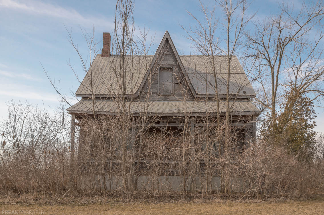 Photos of abandoned places from all over Ontario, Canada